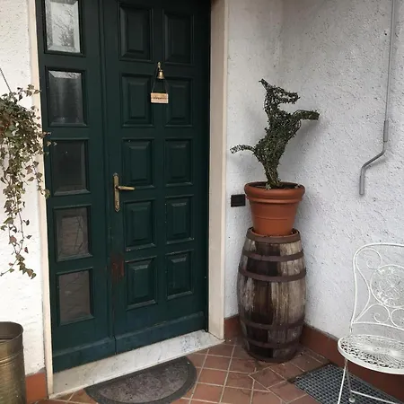 Bed & Breakfast Perros Hermanos *