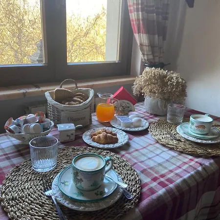 Perros Hermanos Travedona